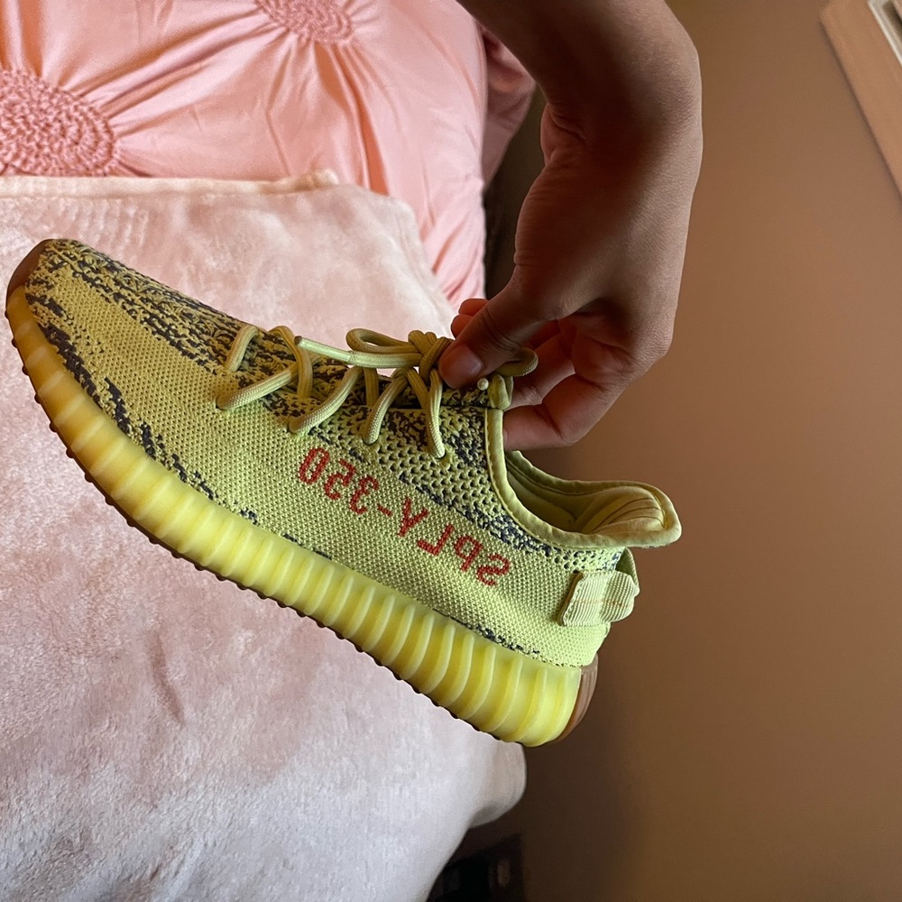 Yeezy boost V2’ semi frozen yellow